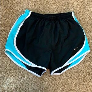 Nike Women's Tempo Dry Core 3'' Running Shorts